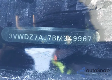 2011 Volkswagen Jetta 2.5L Se z USA, uszkodzony, nr VIN 3VWDZ7AJ7BM349967